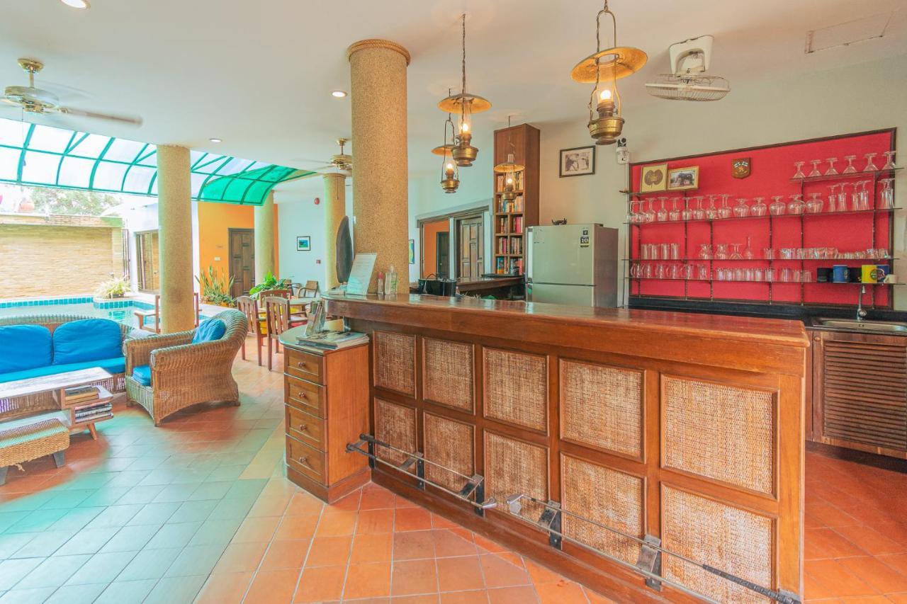 Evergreen Boutique Hua Hin Bagian luar foto